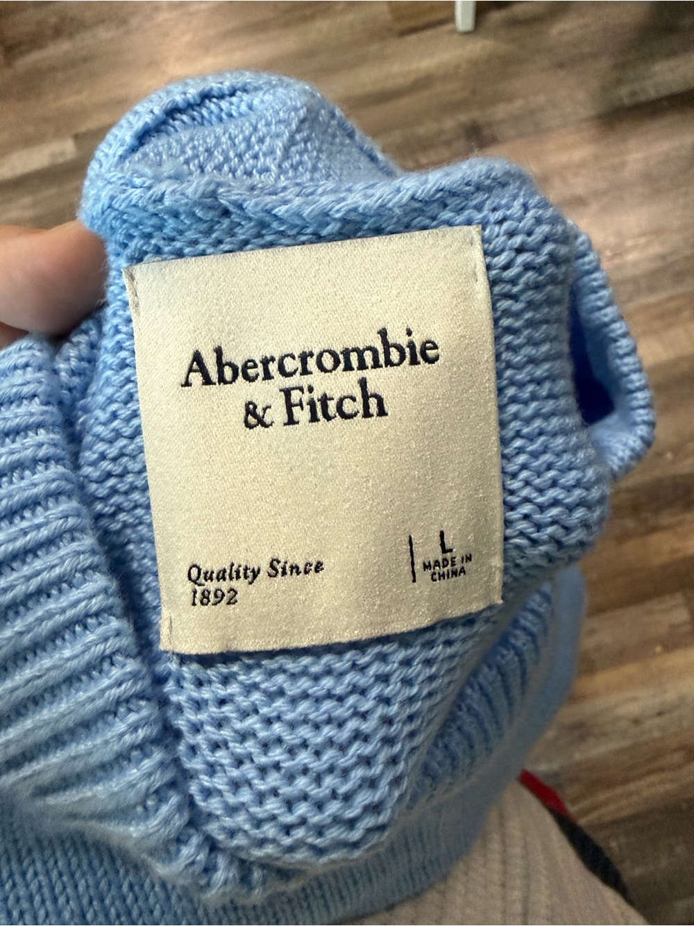 Abercrombie Salty Sweater - Picture 4 of 4
